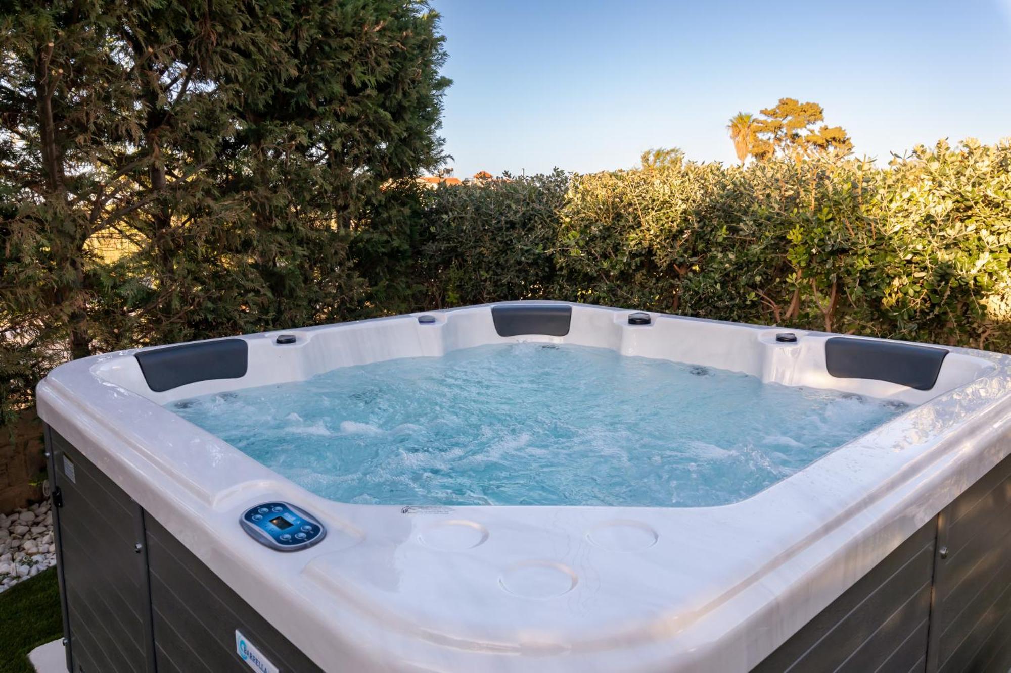 Case de vacanță Ros Solis Luxure House